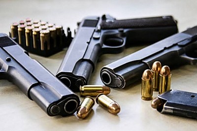 Armas e munições